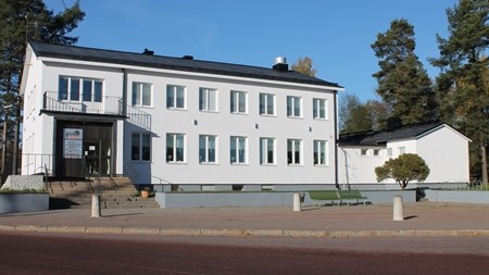 Entré Hofors ligger på Faluv.2 vid rondellen när du kommer in i Hofors från Sandviken.